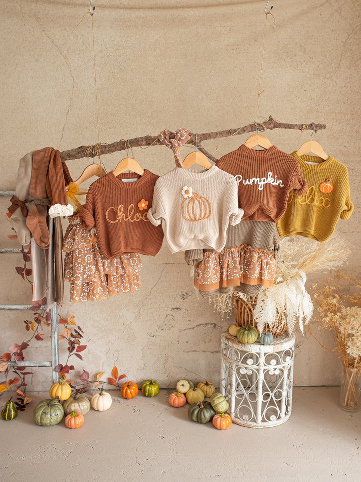 Pumpkin Bloom Sweater - Oatmeal
