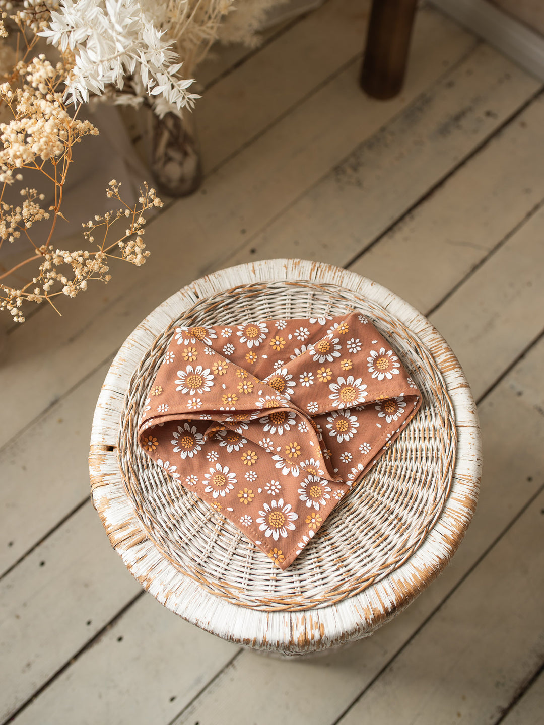 Toffee Daisy Bandana - Brown