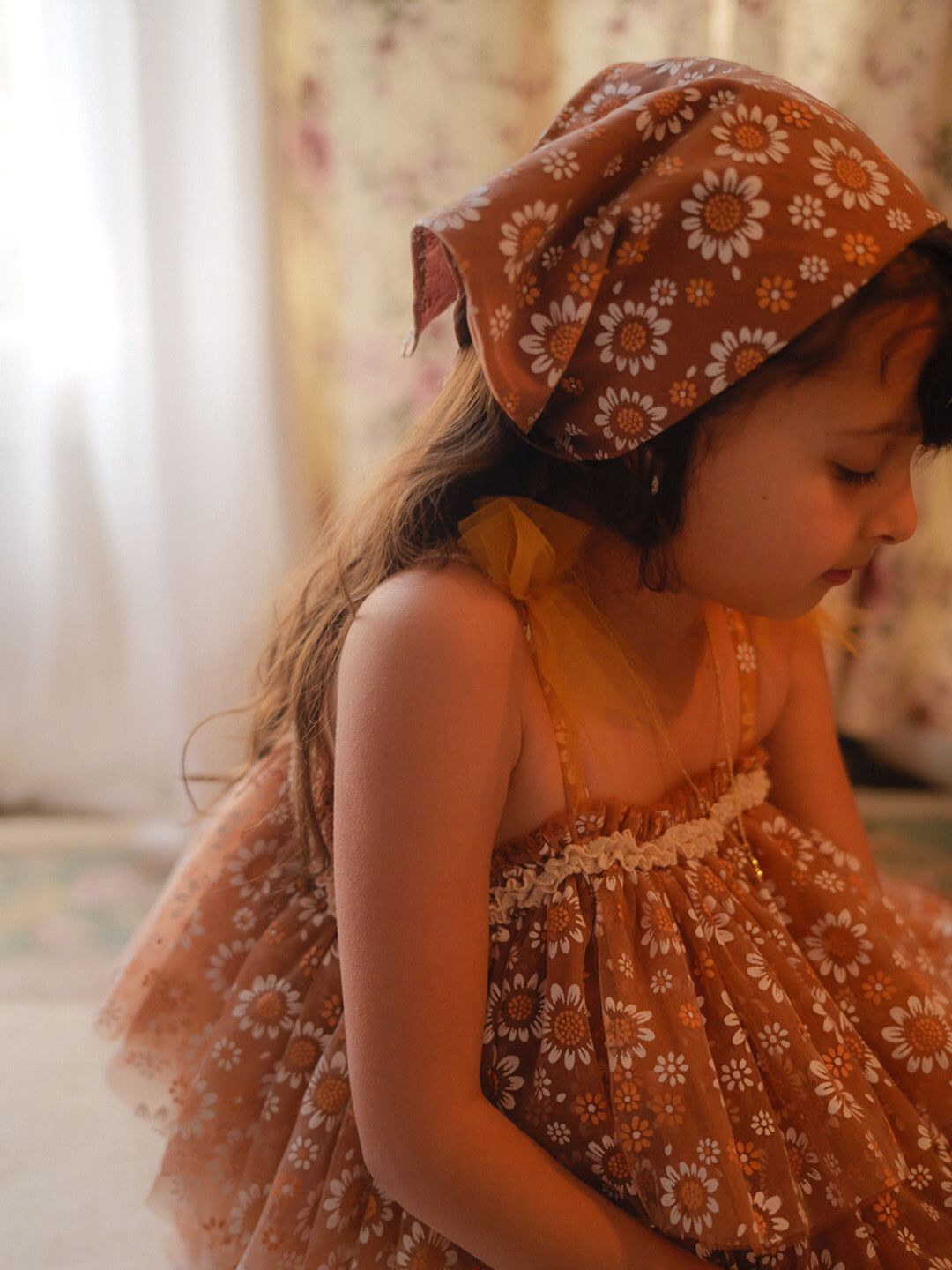 Toffee Daisy Bandana - Brown