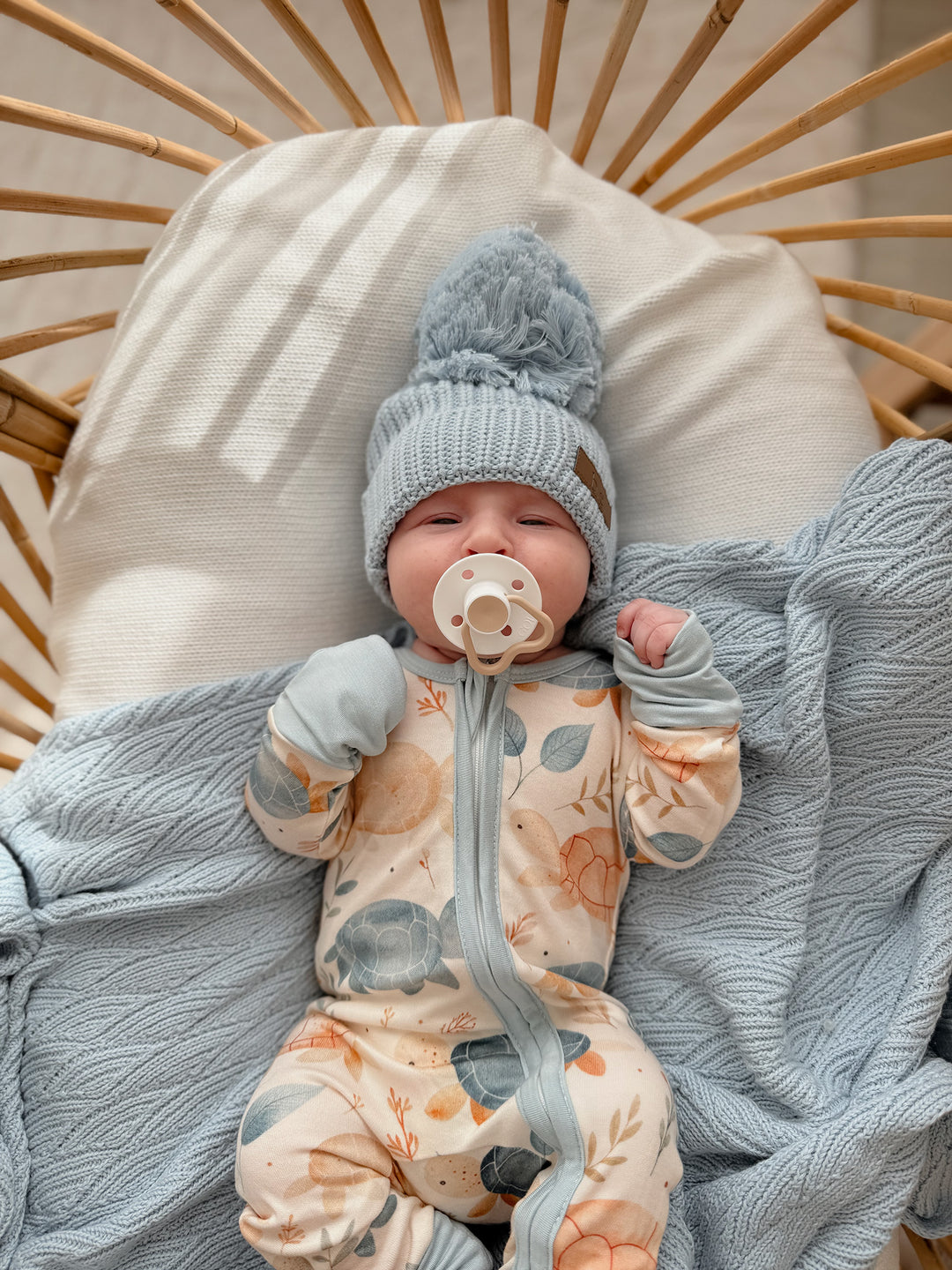 Snuggle Me - Knitted Baby Blanket - Baby Blue