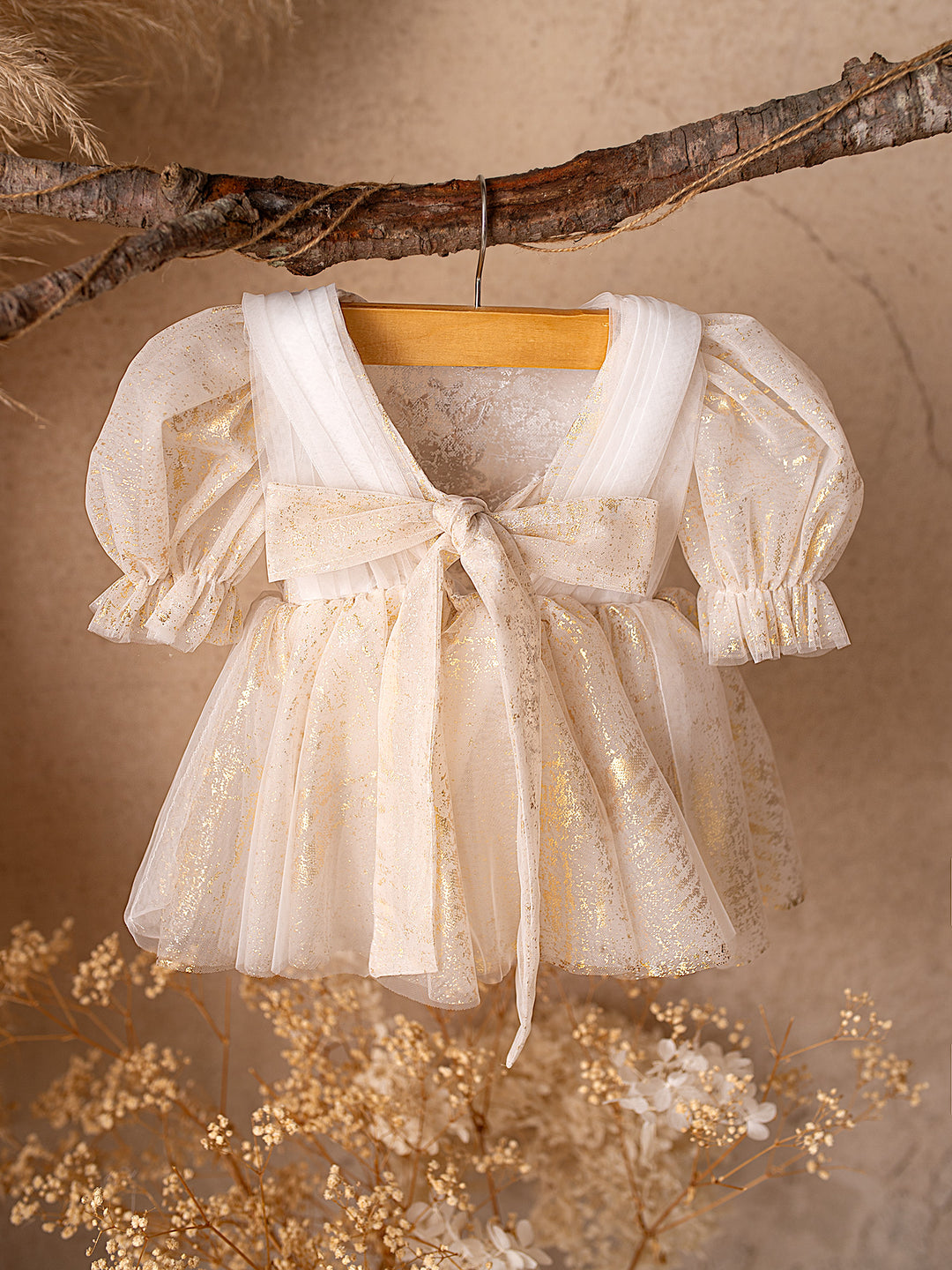 Sleigh All Day - Short Sleeve Ivory Gold