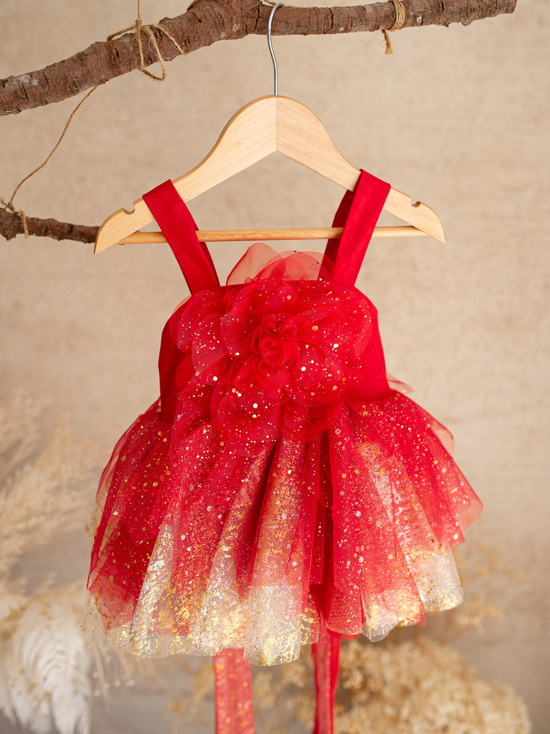 She's The One - Red / Gold