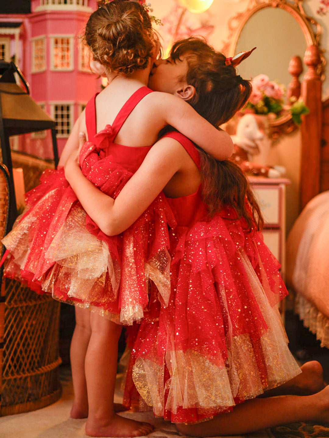 She's The One - Red / Gold