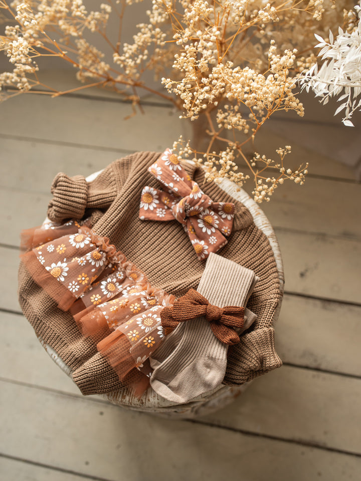 Toffee Daisy Sweater - Cocoa