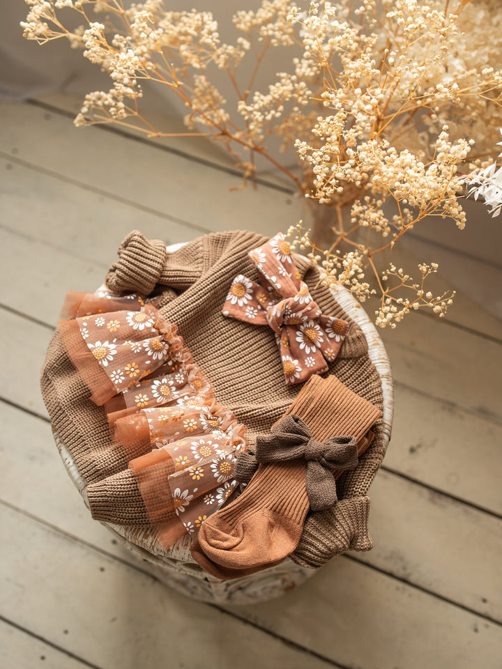 Toffee Daisy Sweater - Cocoa