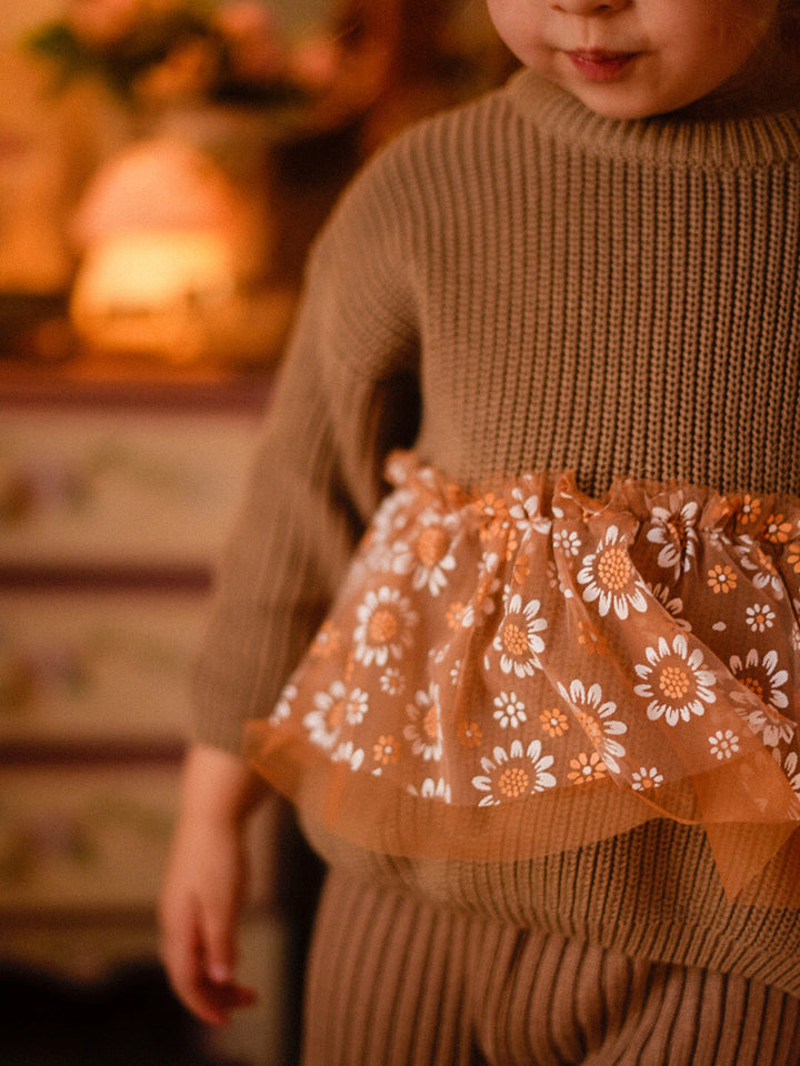 Toffee Daisy Sweater - Cocoa