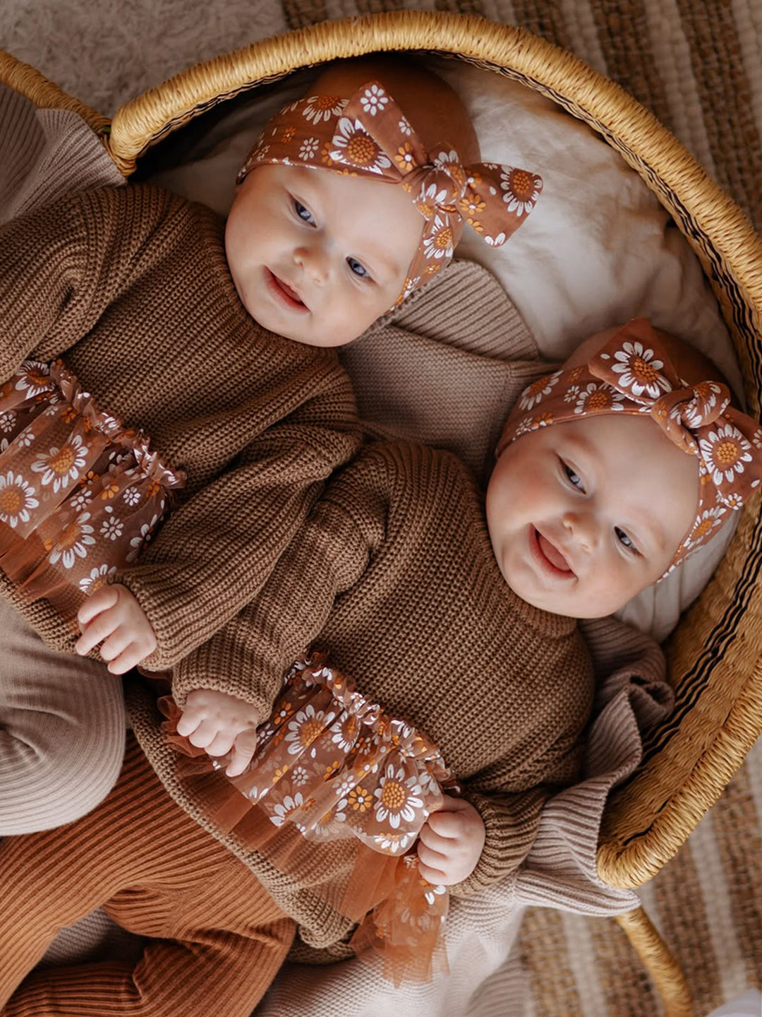 Toffee Daisy Sweater - Cocoa