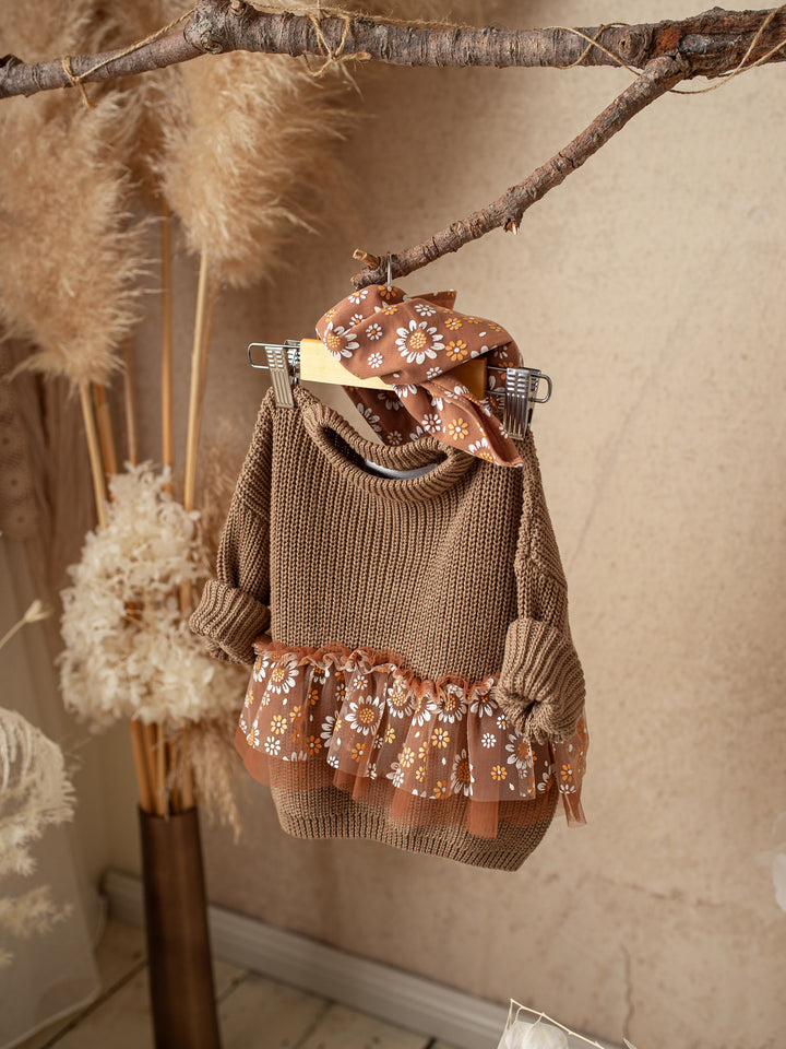 Toffee Daisy Sweater - Cocoa
