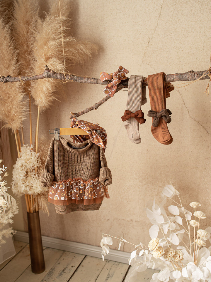 Toffee Daisy Sweater - Cocoa