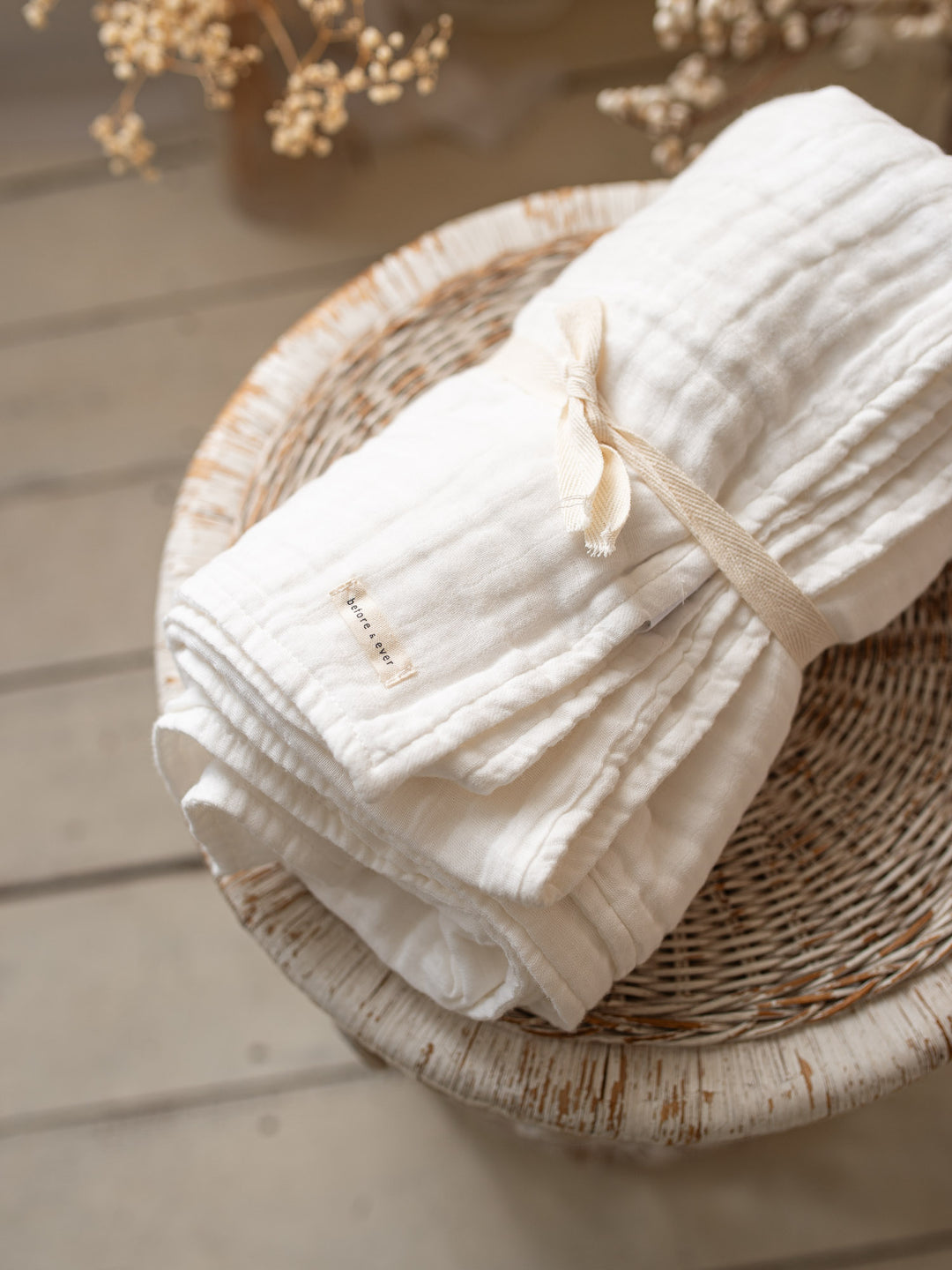 Lullaby - Lux Muslin Gauze Blanket - White