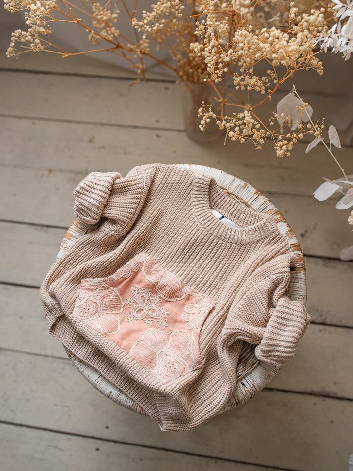 Lace Story Sweater - Oatmeal