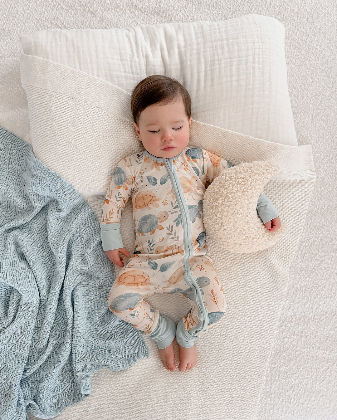 Snuggle Me - Knitted Baby Blanket - Baby Blue