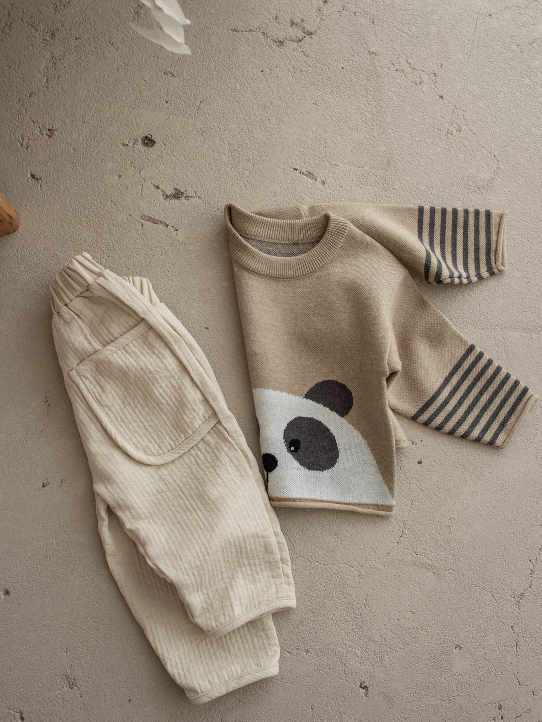 Charlie Panda Sweater - Beige