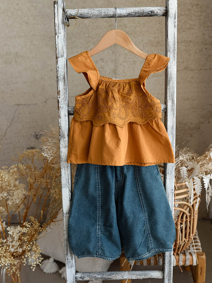 Willow Lane Top & Jeans Set