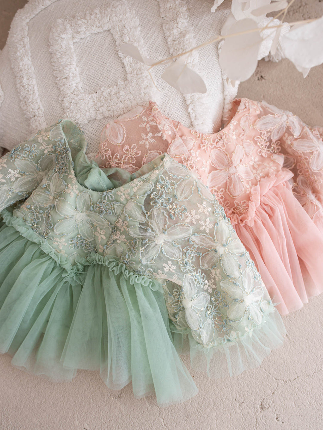 Love & Lace – Sage Green