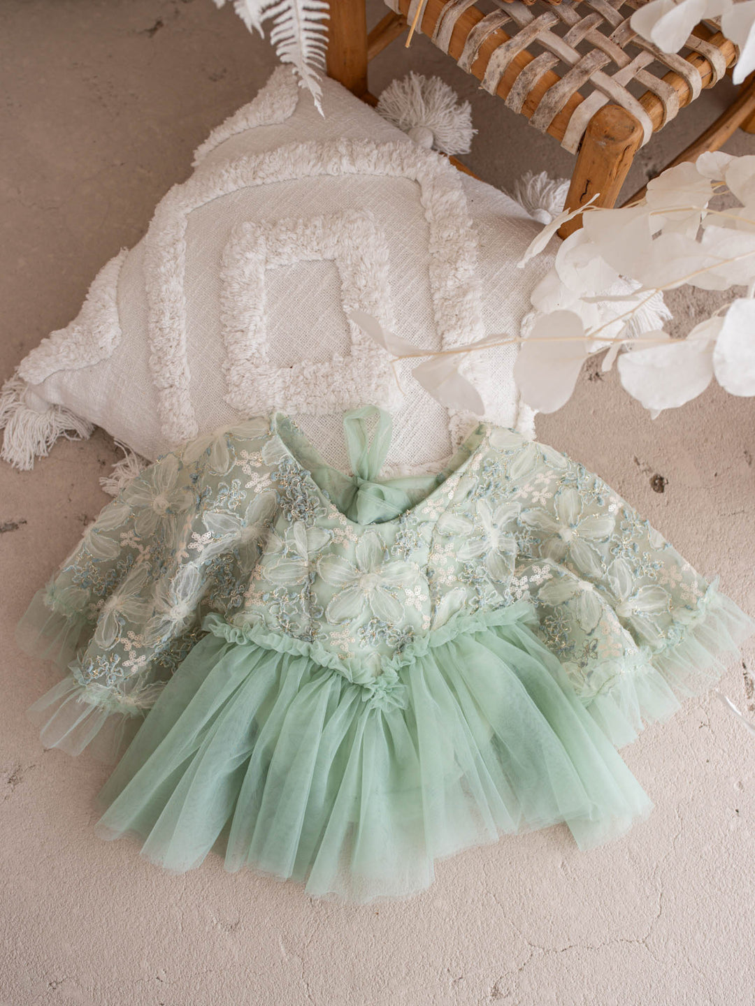 Love & Lace – Sage Green