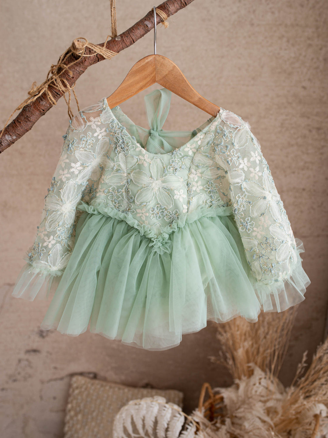 Love & Lace – Sage Green