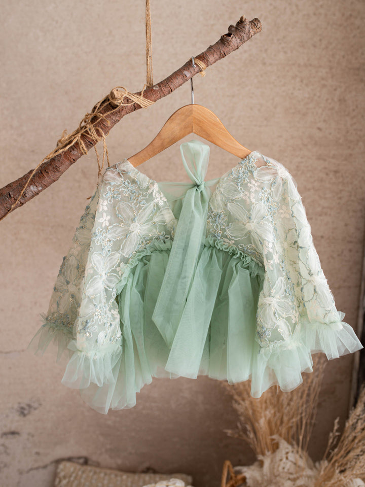 Love & Lace – Sage Green